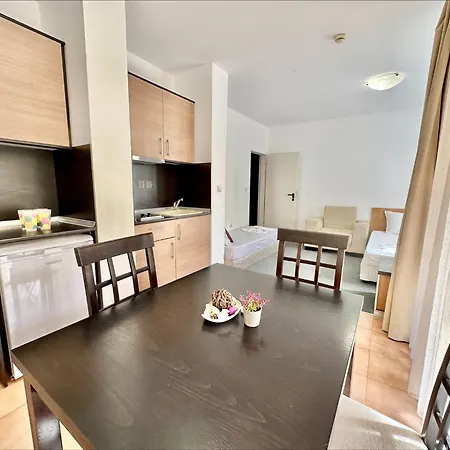 Menada In Marina Cape