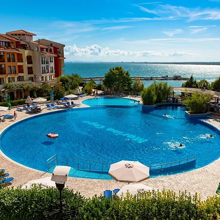 Menada In Marina Cape Apartman