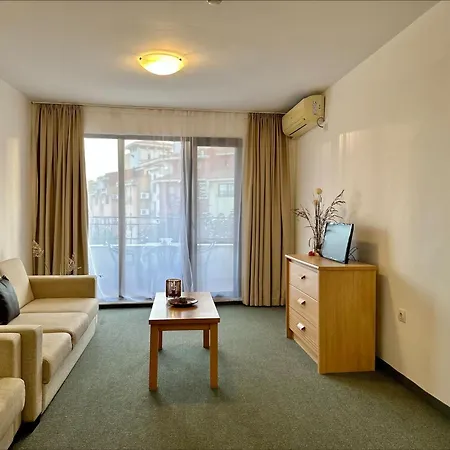 Menada In Marina Cape Apartman